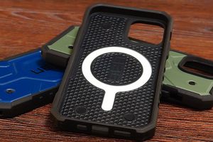 Mobi-Time рекомендує: ударостійкий чохол UAG Pathfinder with MagSafe для iPhone