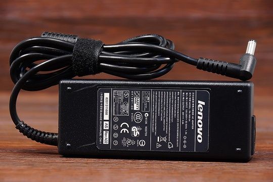 Блок живлення для ноутбука Lenovo 90W 20V 4.5A (5.5*2.5)