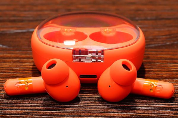 Mobi-Time рекомендує: бездротові навушники BOROFONE BW37