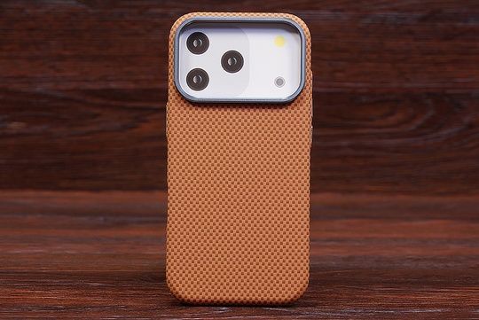 Накладка Piblue Carbon MagSafe Iph 17Pro Brown