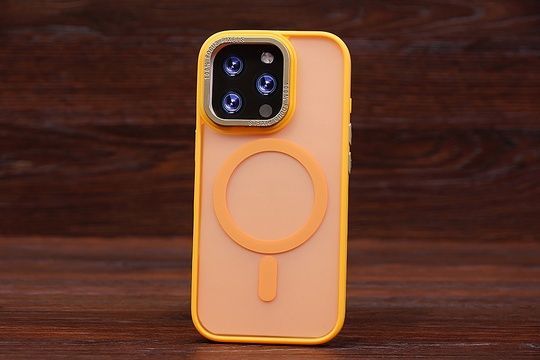 Накладка Magnetic MagSafe Matte Iph 13 Yellow