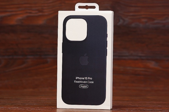 FineWoven Case MagSafe iPh 15 Black (1)