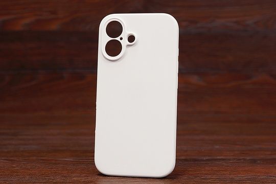 Silicone Case Close Camera (no logo) Iph 16 White (2)