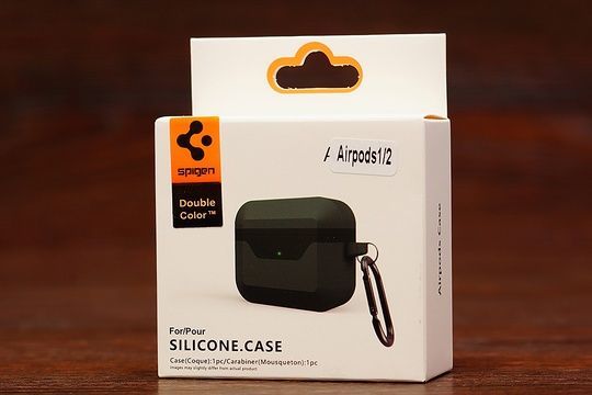 Футляр для навушників 1/2 Spigen (pine green&green)