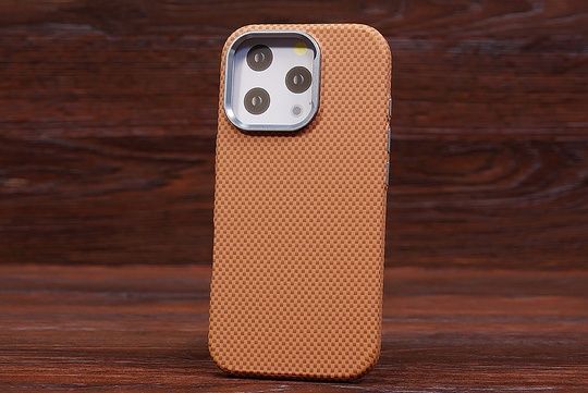 Накладка Piblue Carbon MagSafe Iph 16Pro Brown