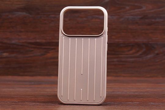 Накладка Rimowa (no logo) IPh 17ProMax Gold