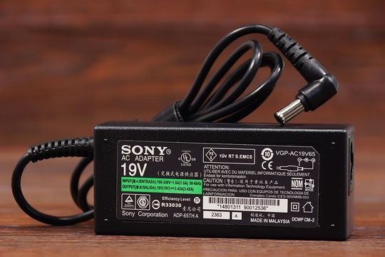 Блок живлення для ноутбука SONY 65W 19V 3.42A (6.5*4.4)