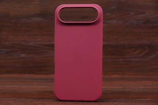 Silicone Case (no logo) Iph 16e/17e Maroon (42)