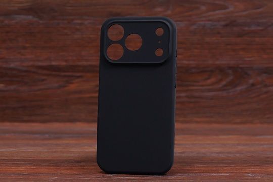 Silicone Case Close Camera (no logo) Iph 18Pro Black (1)